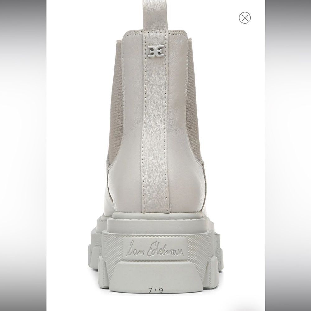 Daelyn Lug Sole Chelsea Boot - Picture 4 of 9